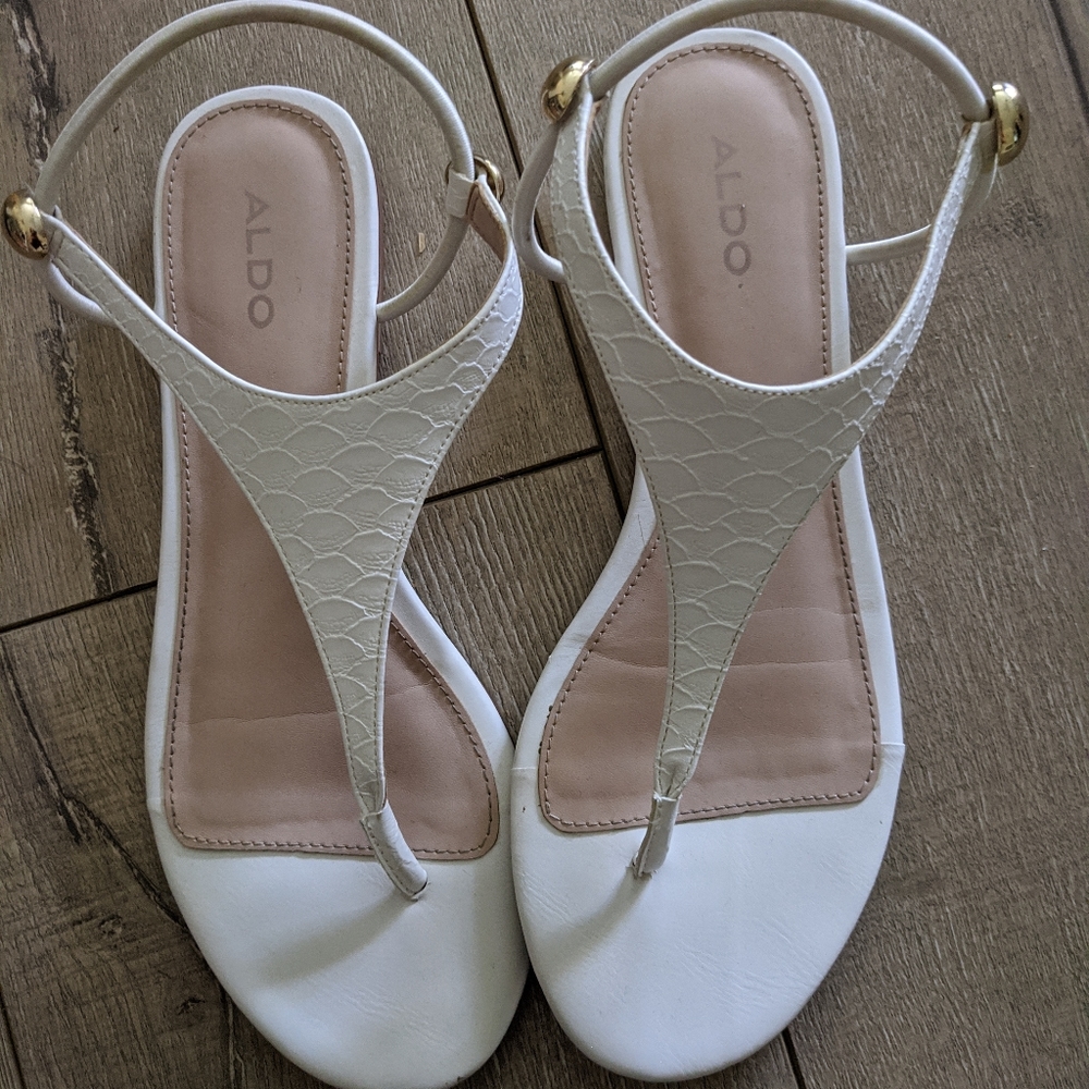 Aldo flat white strappy sandals size 8